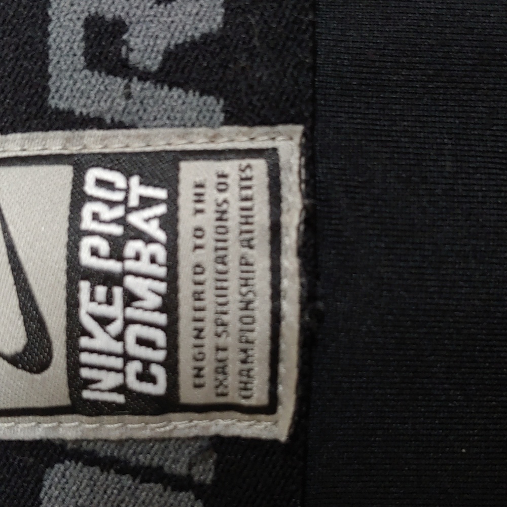 Nice Nike Pro Combat XL Compression - Picture 4 of 5